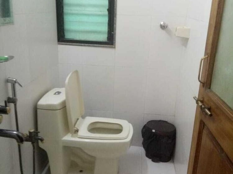 פנסיון Diakon Holidays