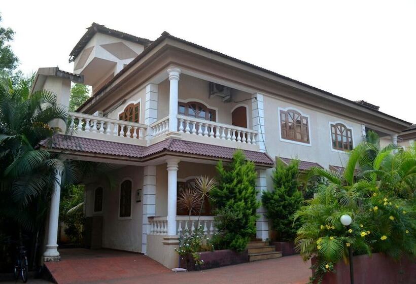 פנסיון Diakon Holidays