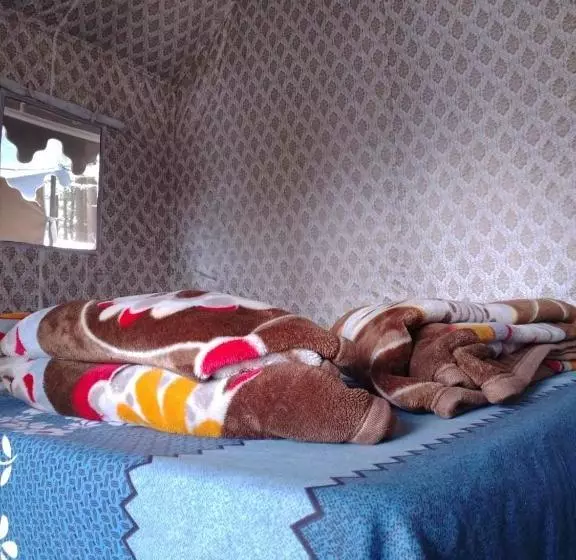 ベッドアンドブレックファースト Himtrekstays,mcleodganj