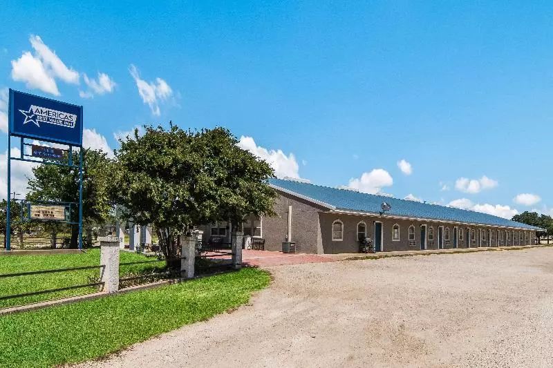 Hotelli Americas Best Value Inn Baird