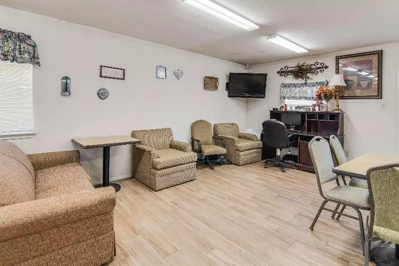 Hotelli Americas Best Value Inn Baird