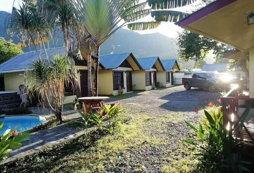 Hotelli Brunka Lodge