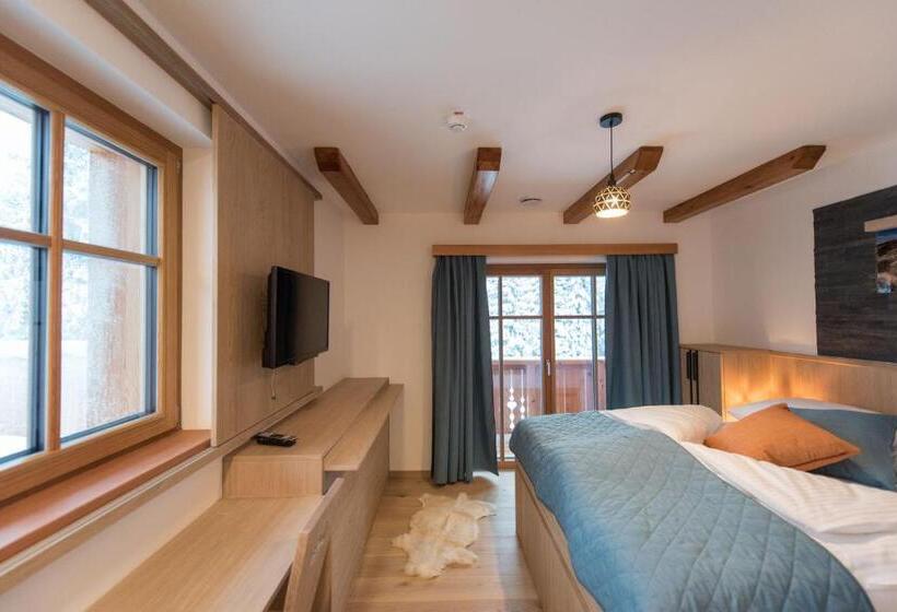 هتل Guesthouse Lajnar