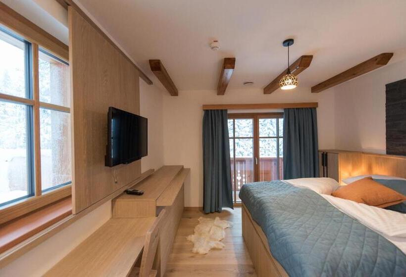 هتل Guesthouse Lajnar