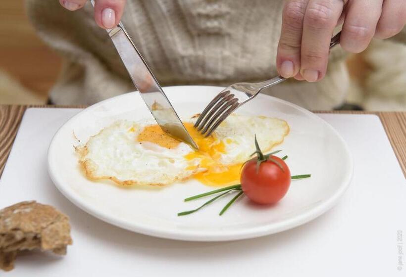 هتل Guesthouse Lajnar