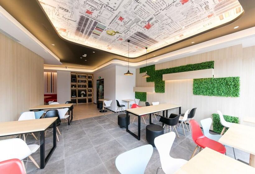 Hotel Ibis Shanghai Hongqiao Transport Hub Qibao