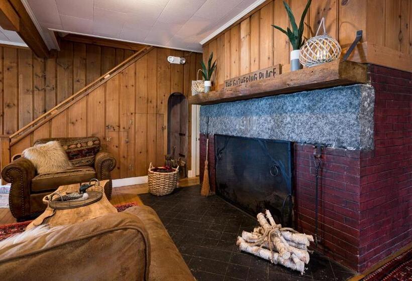 Отель The Lodge At Pleasant Point