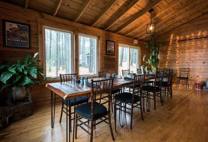 Отель The Lodge At Pleasant Point