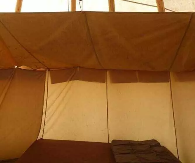 ペンション Le Ranch De Calamity Jane Tipis D Hôtes