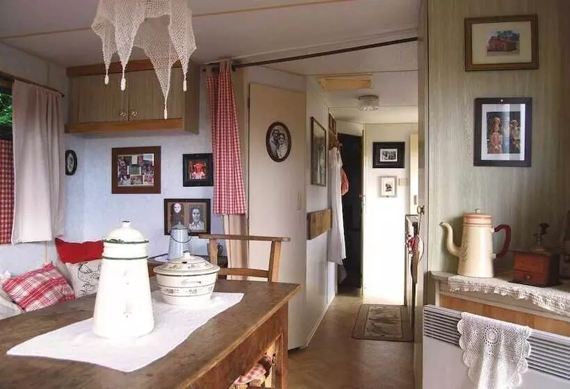 ペンション Le Ranch De Calamity Jane Tipis D Hôtes