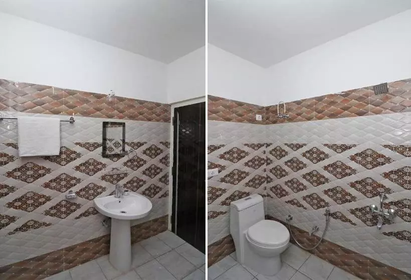 Vaccinated Staff - Capital O 36090 Hotel Sathyarth