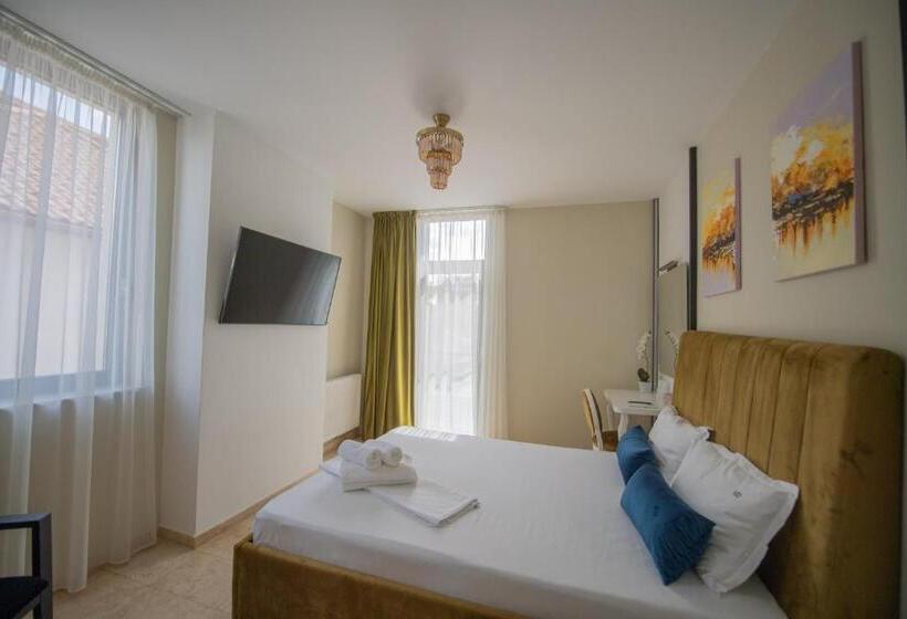 هتل Vila Ducu  Adults Only