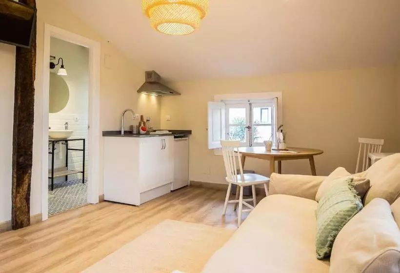 پانسیون Hostal Lierganes Fluviarium Rooms