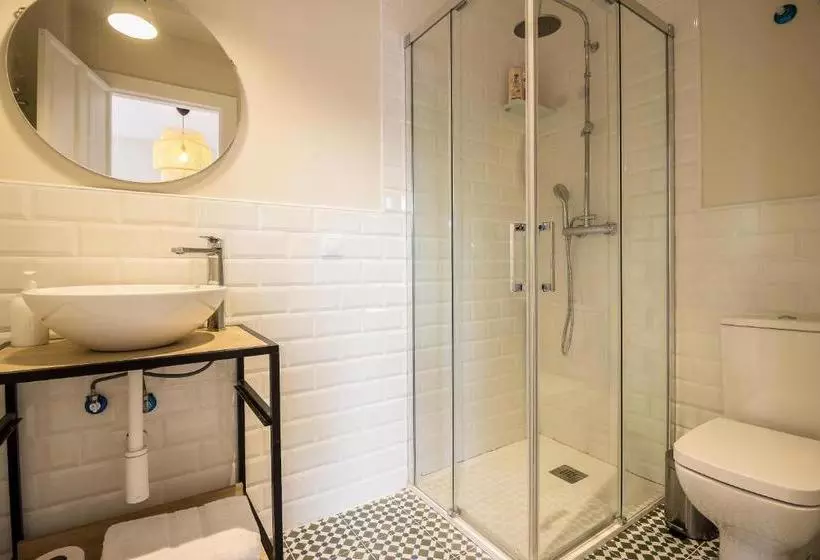 پانسیون Hostal Lierganes Fluviarium Rooms