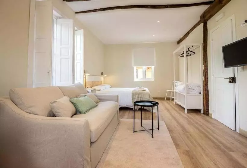 پانسیون Hostal Lierganes Fluviarium Rooms