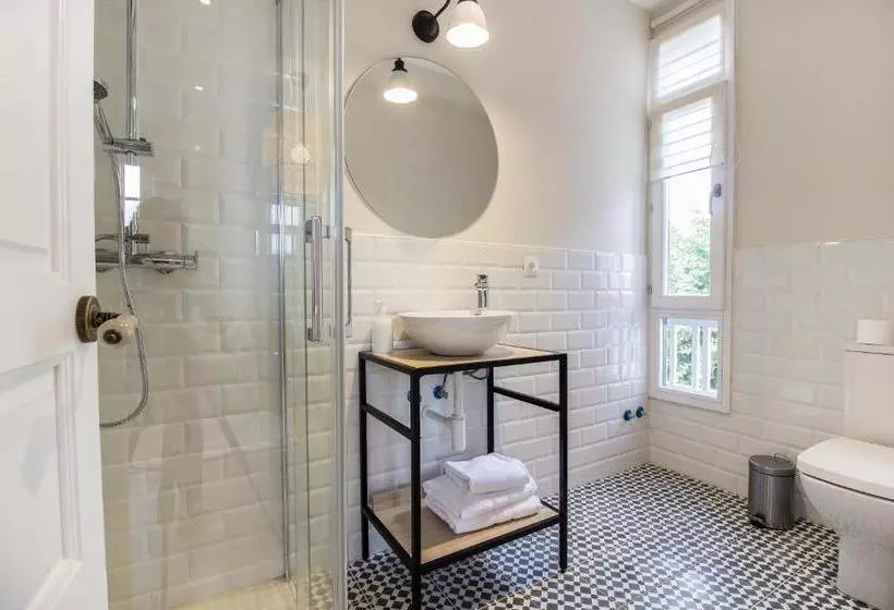 پانسیون Hostal Lierganes Fluviarium Rooms