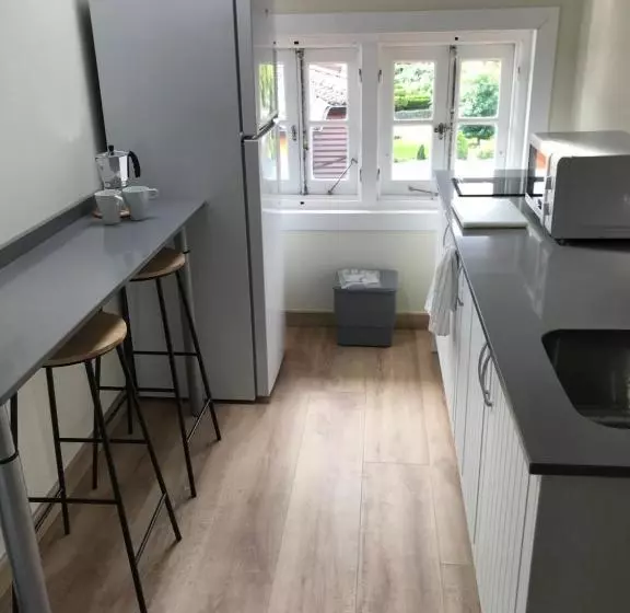 پانسیون Hostal Lierganes Fluviarium Rooms