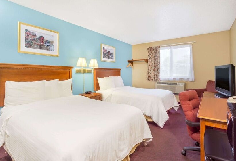 Отель Baymont By Wyndham Huber Heights Dayton