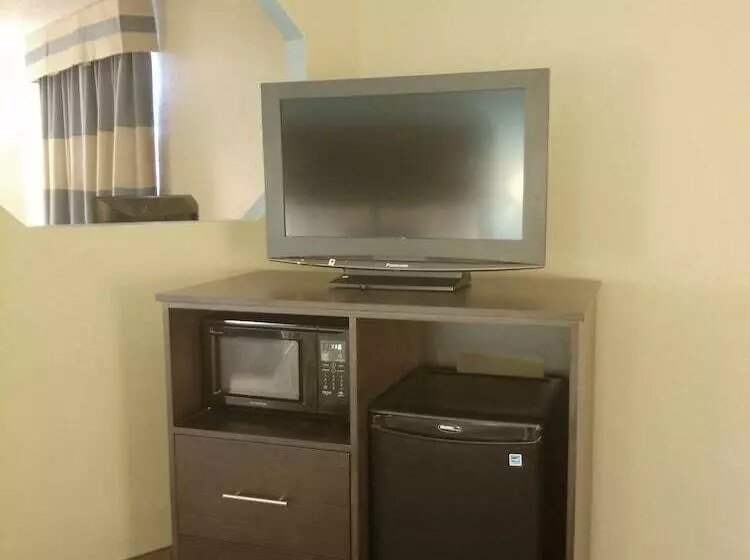 هتل Baymont By Wyndham Huber Heights Dayton