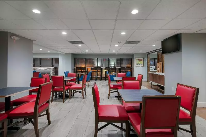 فندق Holiday Inn Express & Suites Atlanta Downtown, An Ihg