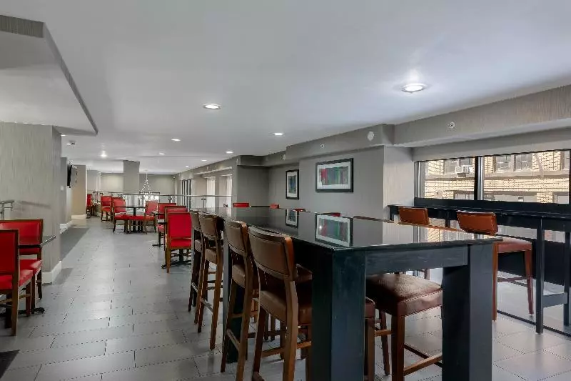 فندق Holiday Inn Express & Suites Atlanta Downtown, An Ihg