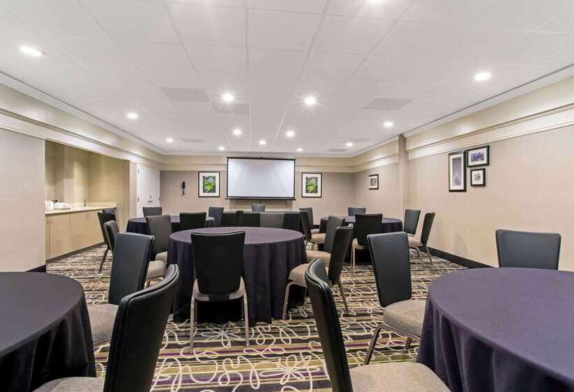 호텔 La Quinta By Wyndham Boston Andover