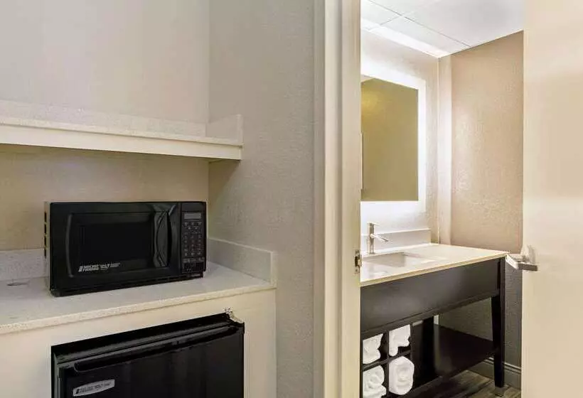 ホテル La Quinta By Wyndham Boston Andover