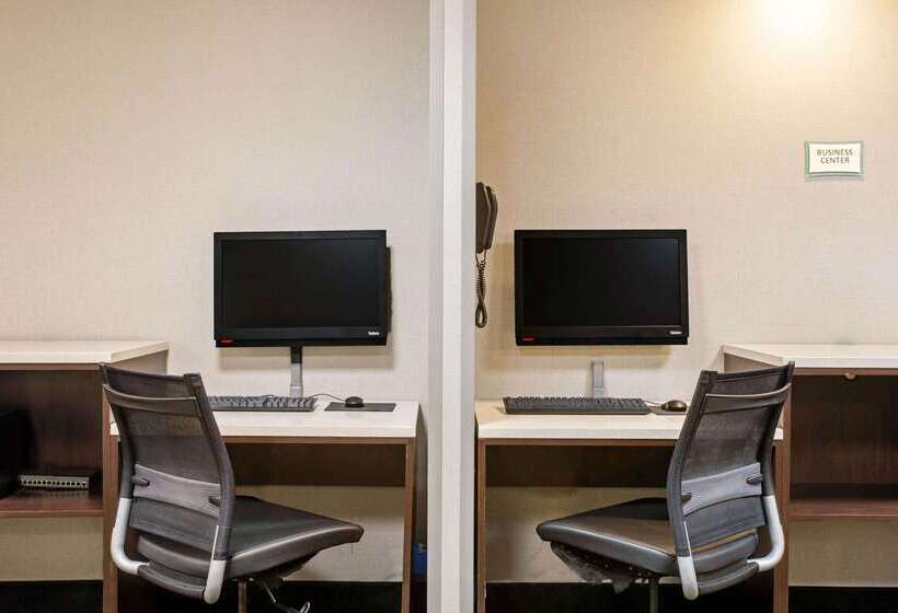 호텔 La Quinta By Wyndham Boston Andover