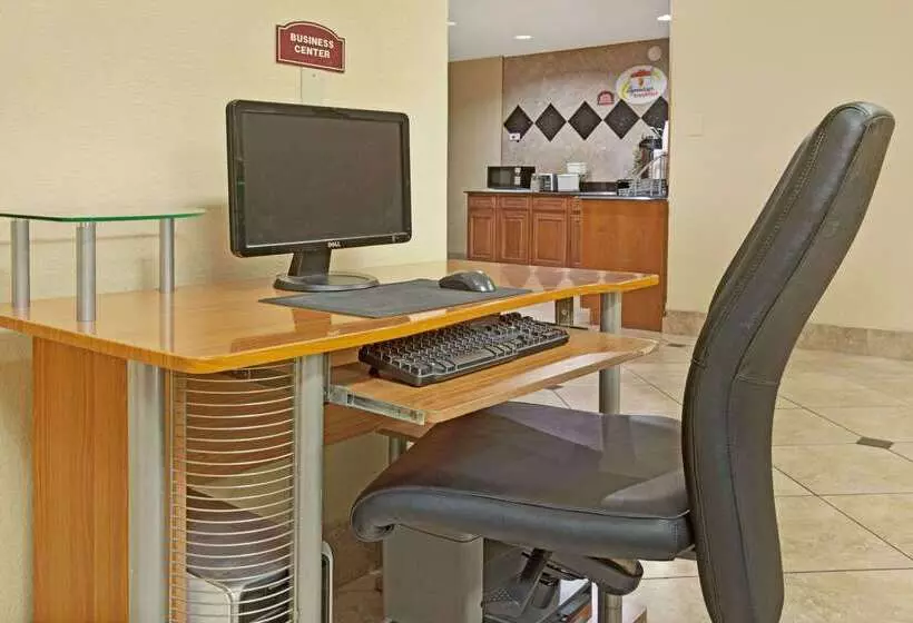 ホテル Super 8 Dallas East Near Fair Park Downtown