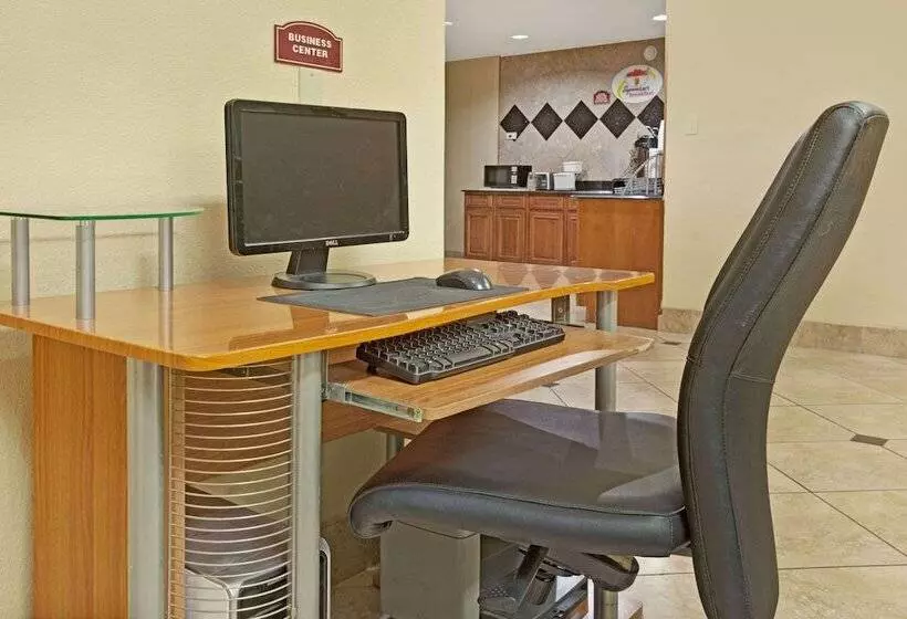 ホテル Super 8 Dallas East Near Fair Park Downtown