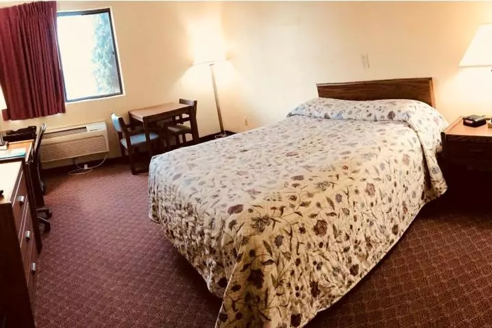 Отель Superior Inn