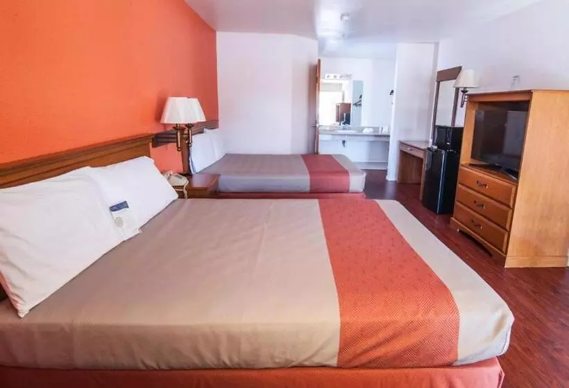 Motel 6santa Nella, Ca  Los Banos