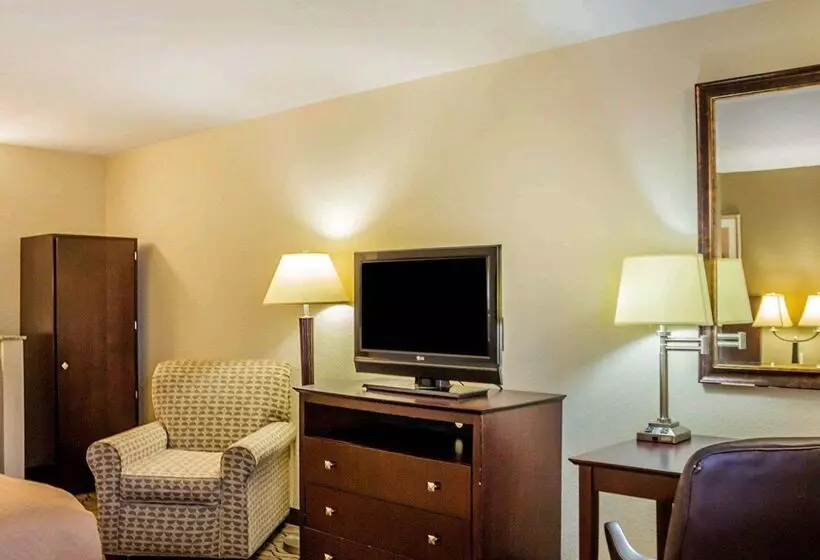 모텔 Quality Inn Waterbury