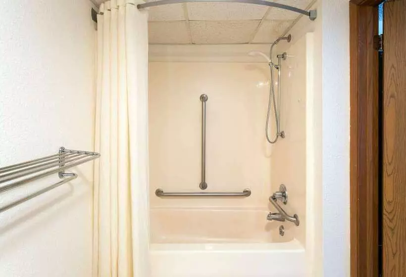 모텔 Super 8 By Wyndham Dekalb Il