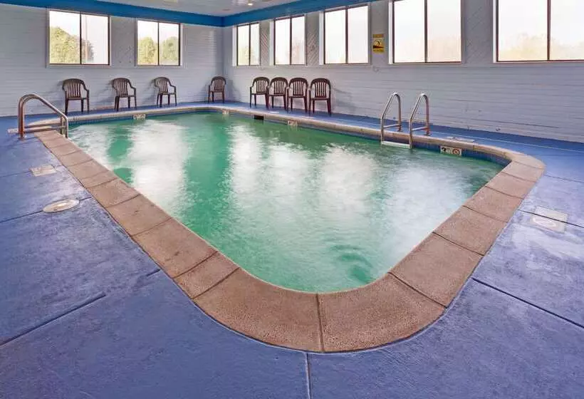 모텔 Super 8 By Wyndham Dekalb Il