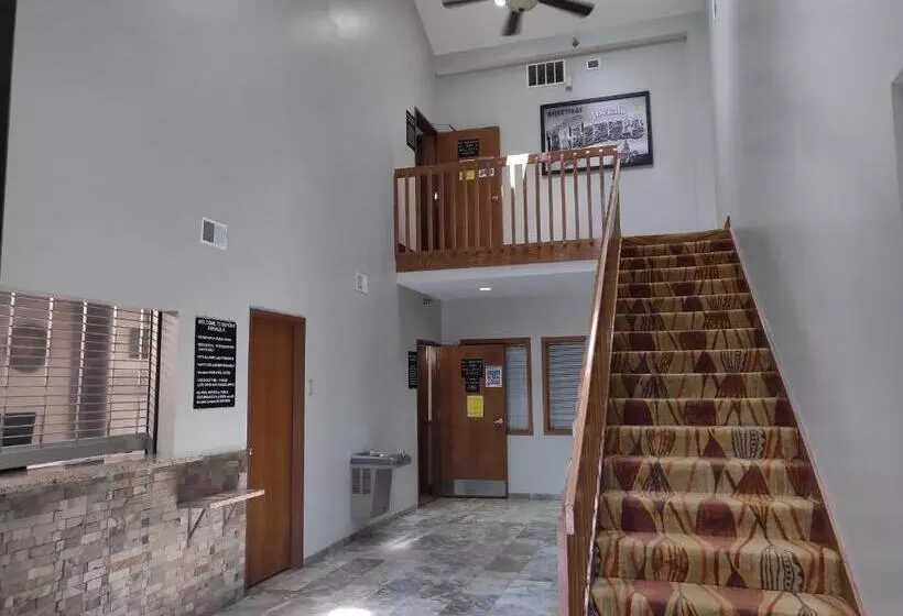 모텔 Super 8 By Wyndham Dekalb Il