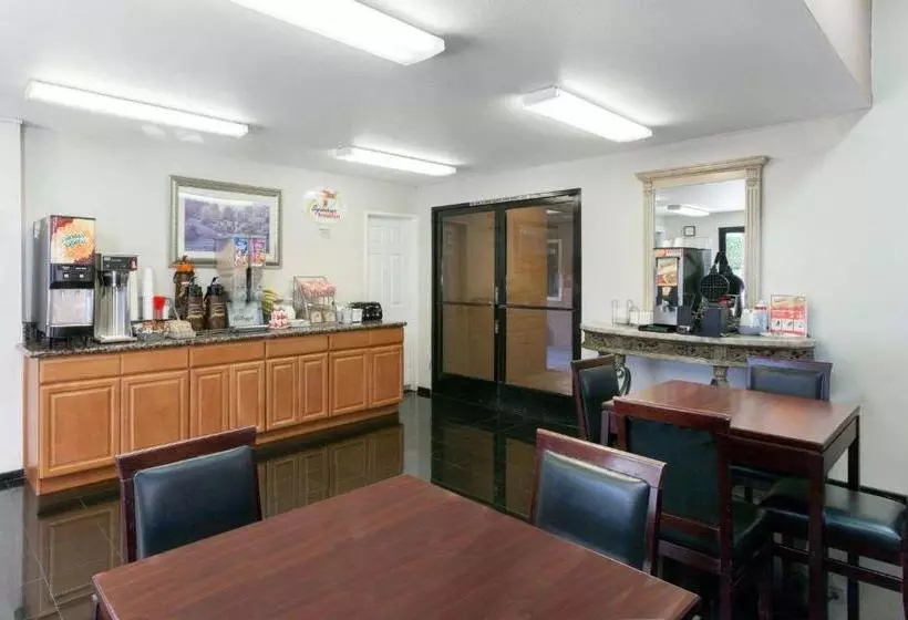 Мотель Hidden Valley