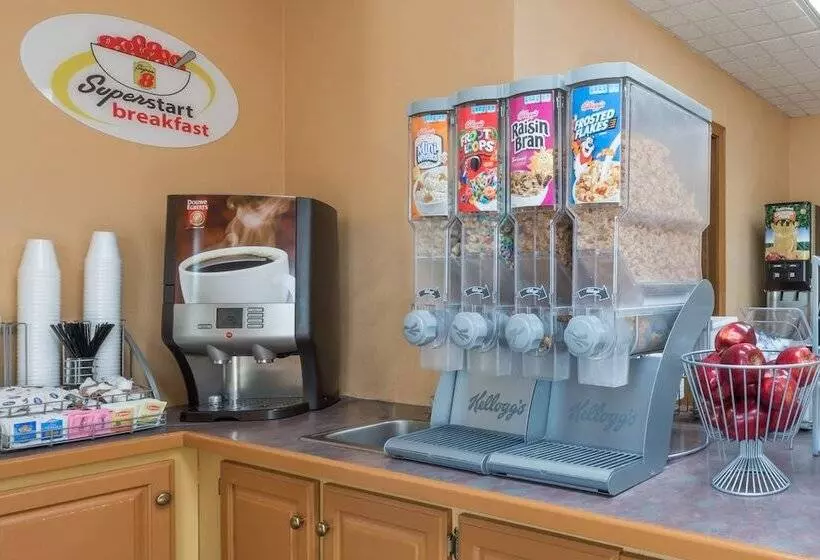 モーテル Super 8 By Wyndham Higginsville