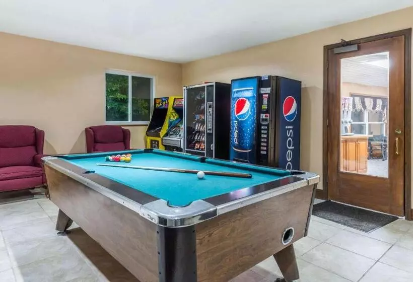 モーテル Super 8 By Wyndham Higginsville