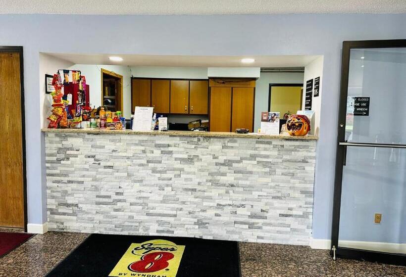 汽车旅馆  Super 8 By Wyndham Imlay City