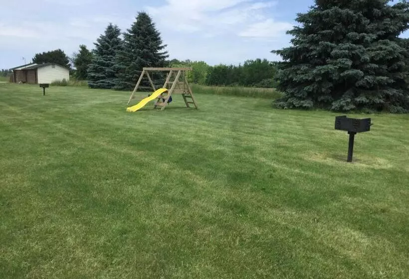 מוטל Super 8 By Wyndham Imlay City