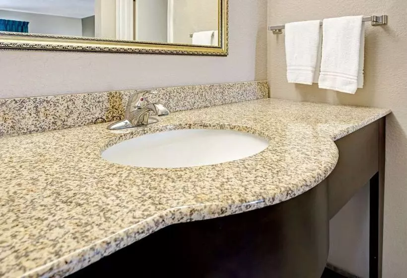 فندق على الطريق Super 8 By Wyndham Lakeland