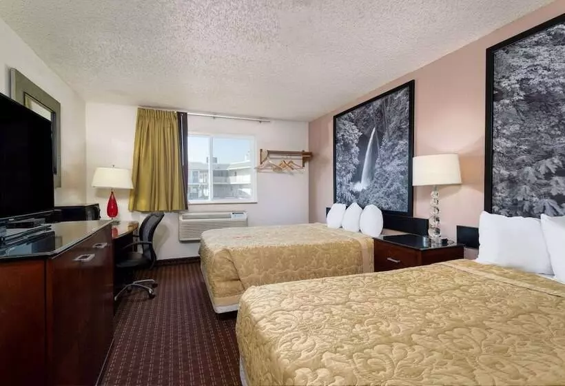 مُتل Super 8 By Wyndham Pendleton