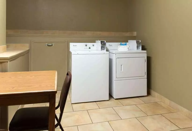 Мотель Super 8 By Wyndham Radcliff Ft. Knox Area