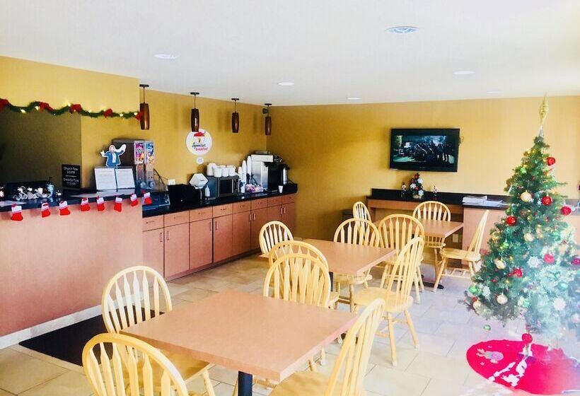 汽车旅馆  Super 8 By Wyndham Radcliff Ft. Knox Area