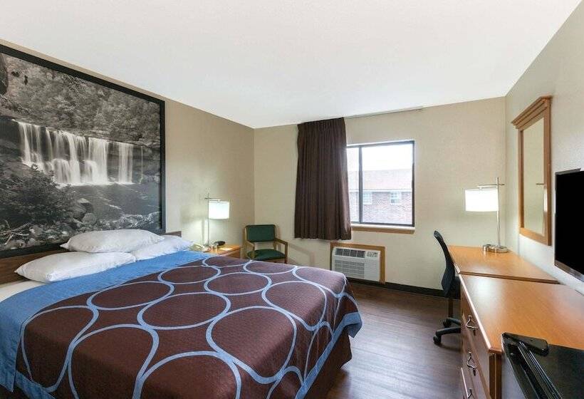 汽车旅馆  Super 8 By Wyndham Radcliff Ft. Knox Area