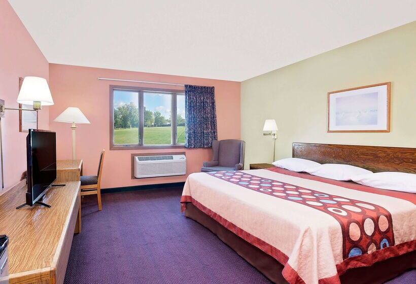 Мотель Super 8 By Wyndham Sturgeon Bay