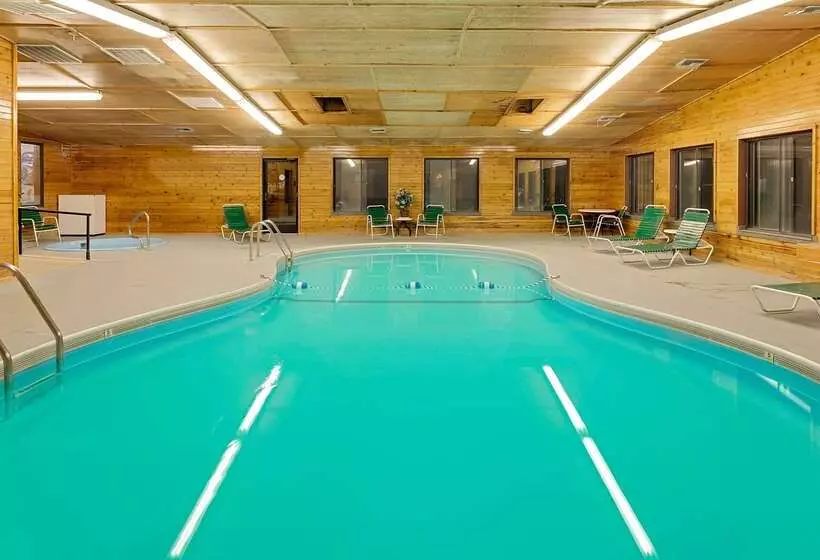 Мотель Super 8 By Wyndham Valentine Ne