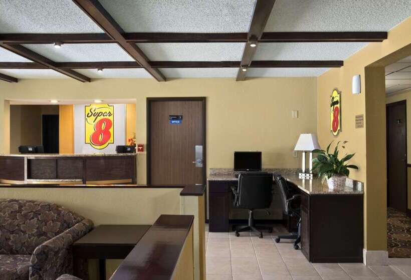 모텔 Super 8 By Wyndham Whitewater Wi