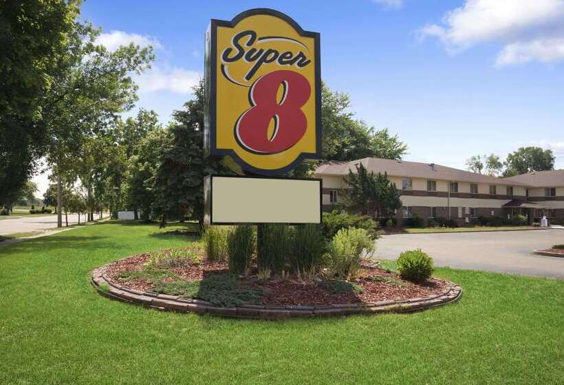 모텔 Super 8 By Wyndham Whitewater Wi